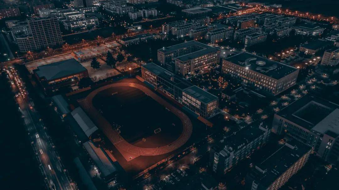 来吧，展示！西安培华学院黑金滤镜大片