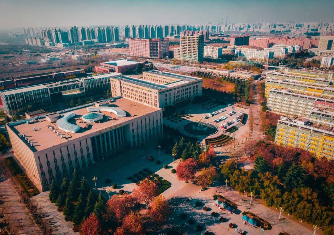 来吧，展示！西安培华学院黑金滤镜大片