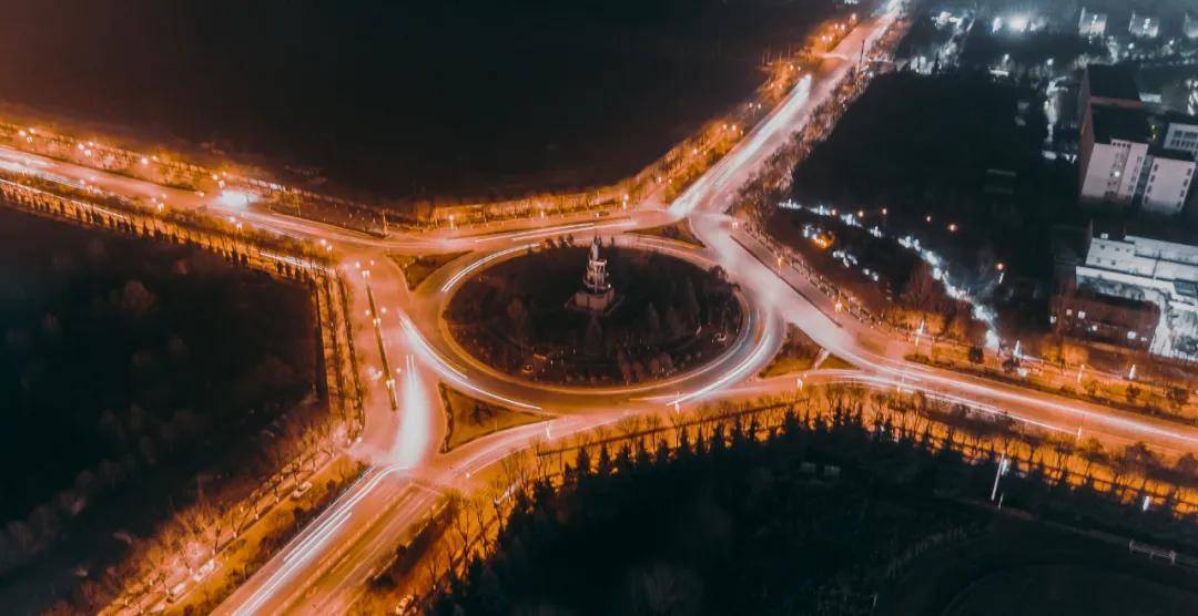 来吧，展示！西安培华学院黑金滤镜大片